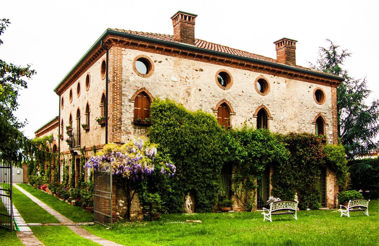 Gasthaus Locanda La Corte Dei Galli Carre Exterior foto