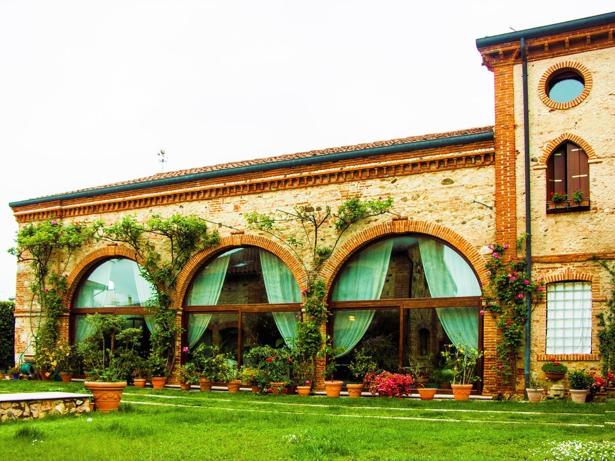 Gasthaus Locanda La Corte Dei Galli Carre Exterior foto